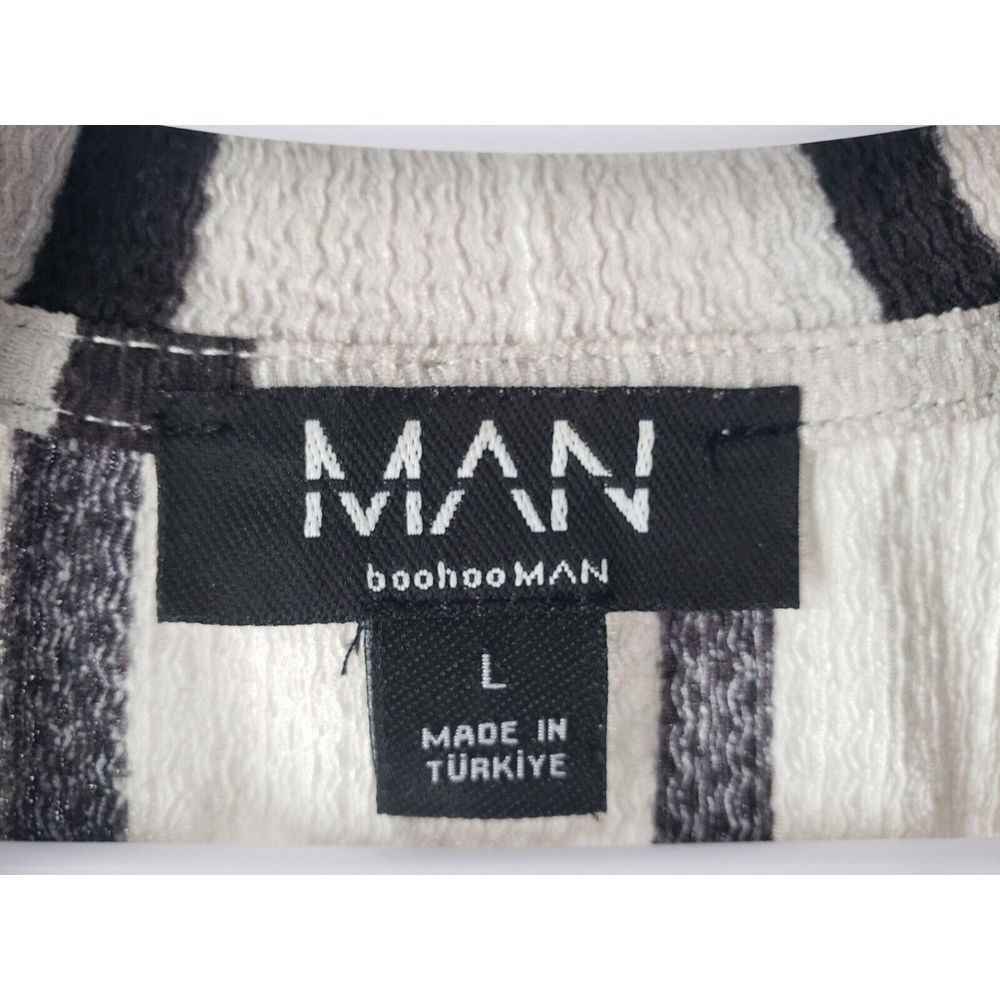 Boohoo Man Black White Striped Loose Fit Strip Crinkle Shirt Size L - Picture 4 of 9